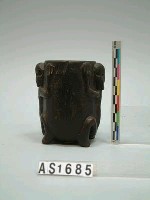 藏品(浮雕蛙形人像木杯)的圖片